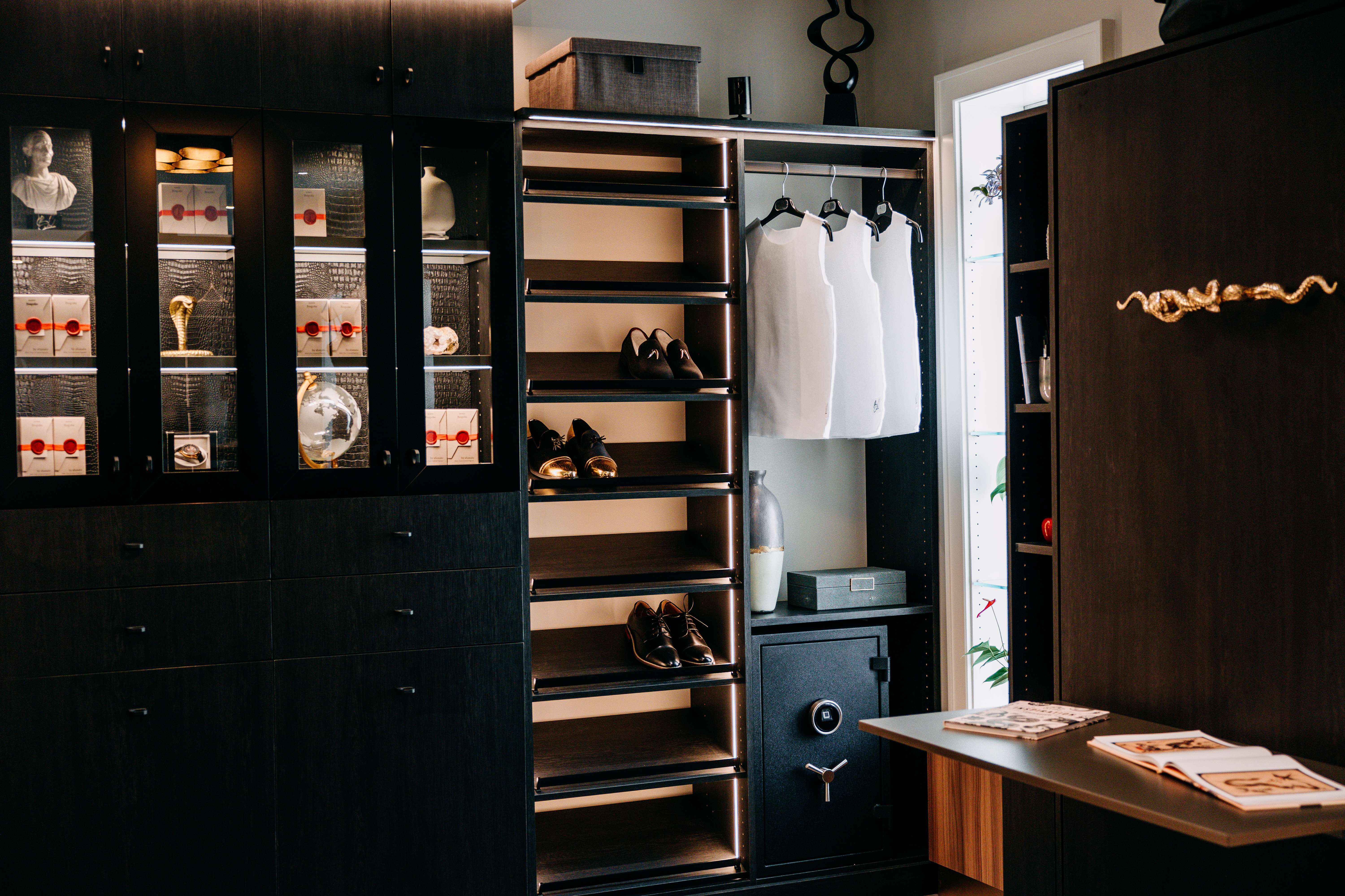 Bespoke Closets & Organized Spaces