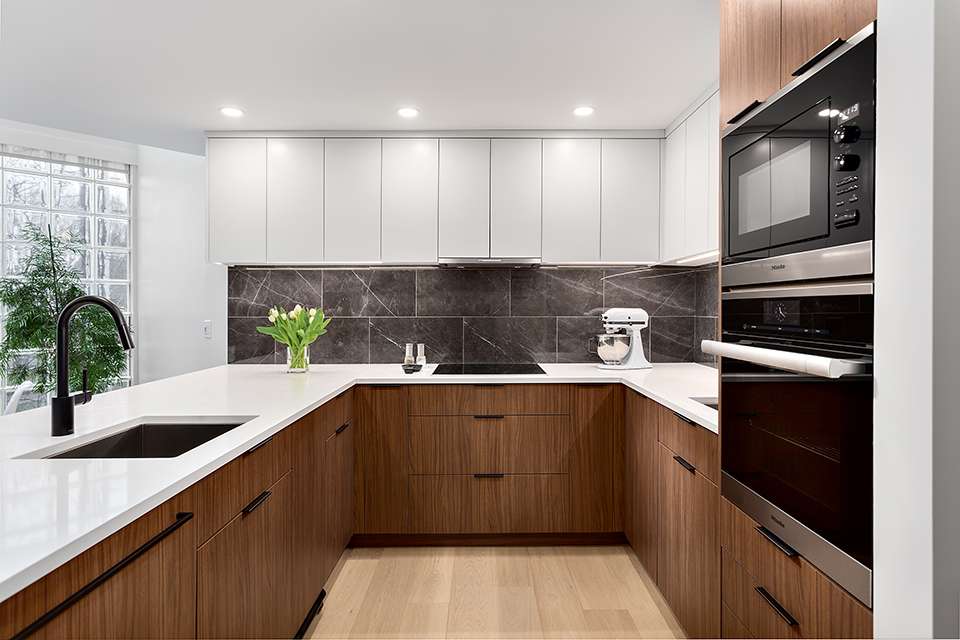 Fairview Slopes Residence - Kitchen