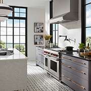 Pro Kitchen with Laminate Cabinet Fronts and Quartz Countertops