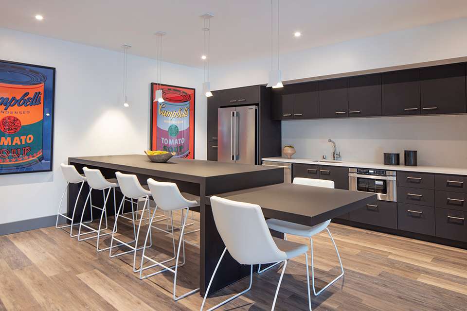 Concourse Apartments Kitchen