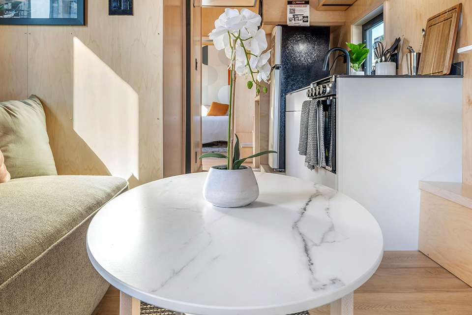 Sleek, thin elegance