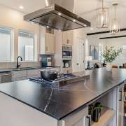 Sleek sophistication: Black island centerpiece 2​