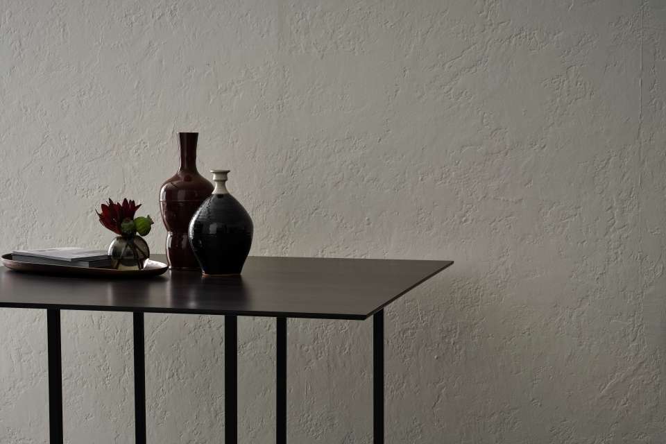 Rich Woodgrain Tables
