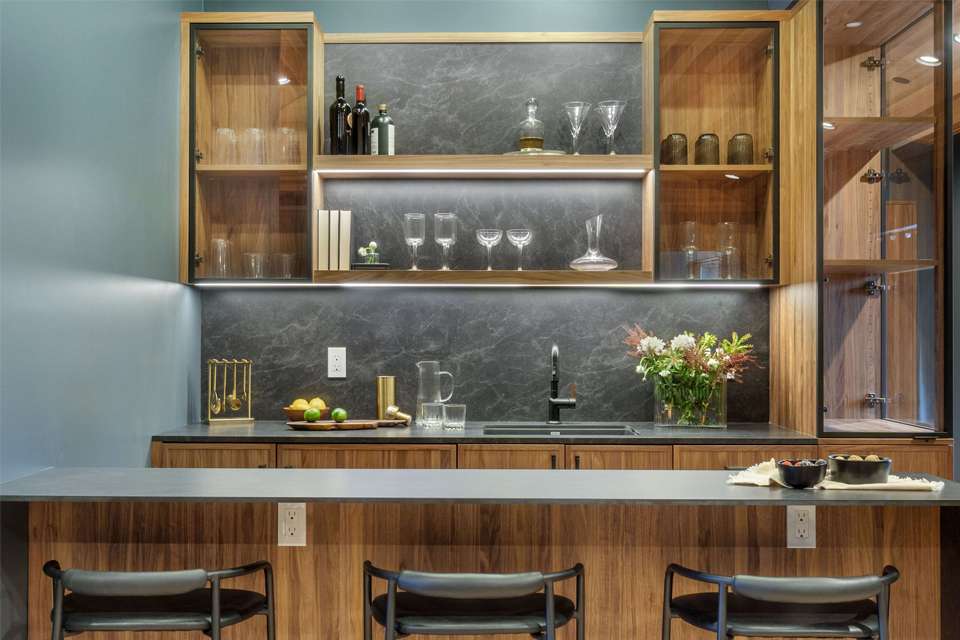 Amani Noir, Sophisticated Home Bar​