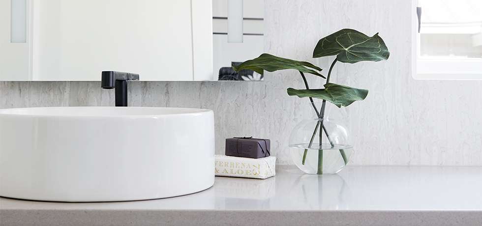 Naturally House @ Serenbe | Quartz in Manhattan and Solid Surface in Angel Falls 