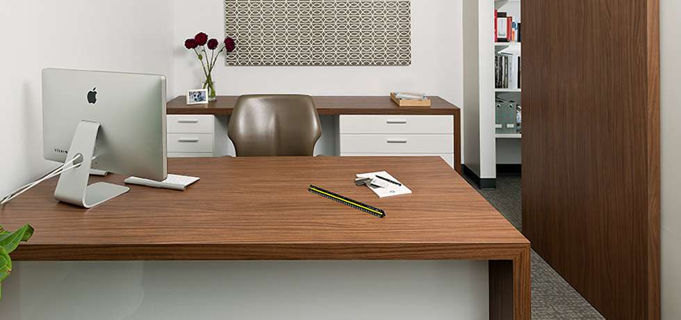 Omni Pacific Desk